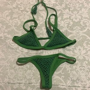 Posh pua bikini set